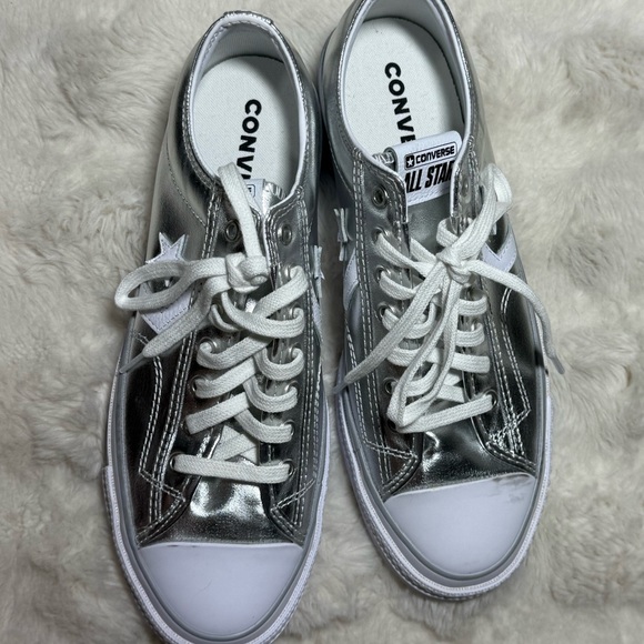 Converse Metallic Silver Star Player Low Top Sneakers - Size 10 - Picture 4 of 8
